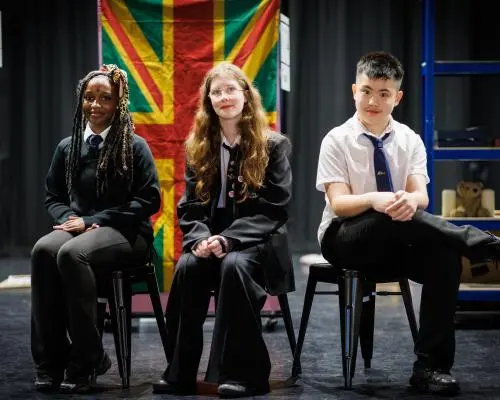 Bristol Old Vic duce teatrul viu direct în sălile de clasă