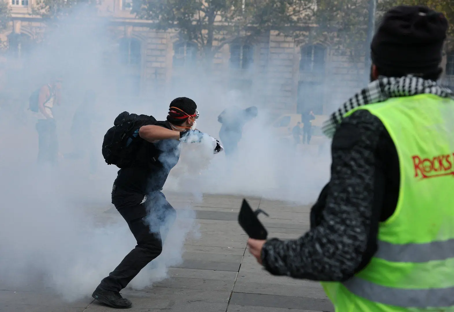 Franța, din nou în stradă: Val de proteste împotriva scumpirilor