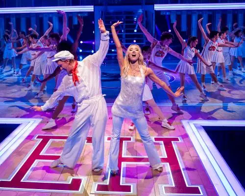 High School Musical revine: energie nouă și farmec nostalgic
