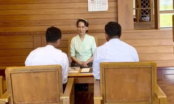 Junta militară din Myanmar publică imagini rare cu Aung San Suu Kyi