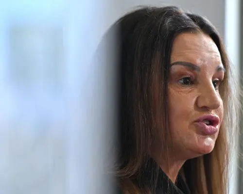 Senatorul Jacqui Lambie, ținta unui atac mizil după o problemă gravă de sănătate